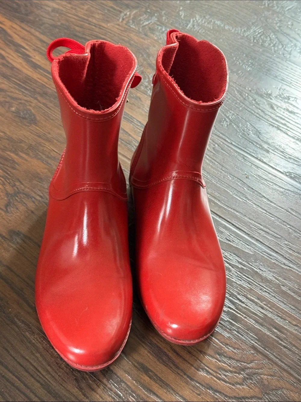 Michael Kors Striking Red ❤️  Waterproof Ankle Rain Boots
